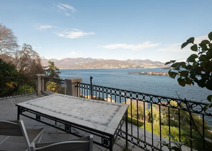 Punta Borromea By Interhome アパート