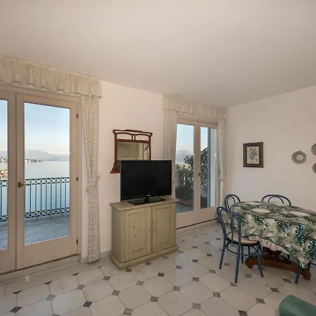 Punta Borromea By Interhome Stresa
