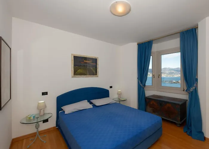 Daire Punta Borromea By Interhome *